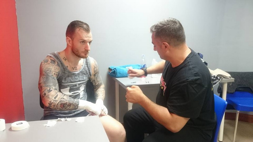 alex filip si dumitru topai anonymous si bomber man si au distrus adversarii la gala superkombat din alex filip si dumitru topai anonymous si bomber man si au distrus adversarii la gala superkombat din