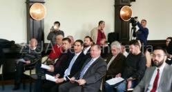 UPDATE 4 -Şedinţa CLM a început. Se cere retragerea unor proiecte din puhoiul aflat pe ordinea de zi (galerie foto+video)       