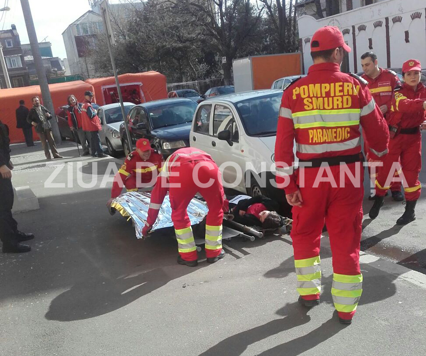 zeci de pompieri isu dobrogea la tomis mall in constanta galerie foto video 588666 zeci de pompieri isu dobrogea la tomis mall in constanta galerie foto video 588666