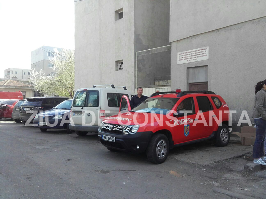 zeci de pompieri isu dobrogea la tomis mall in constanta galerie foto video 588666 zeci de pompieri isu dobrogea la tomis mall in constanta galerie foto video 588666