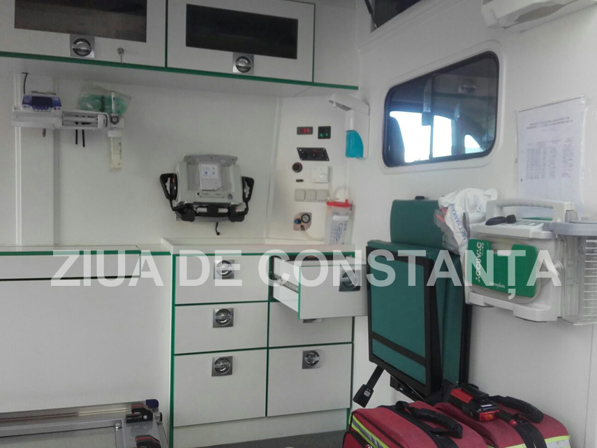 zeci de pompieri isu dobrogea la tomis mall in constanta galerie foto video 588666 zeci de pompieri isu dobrogea la tomis mall in constanta galerie foto video 588666