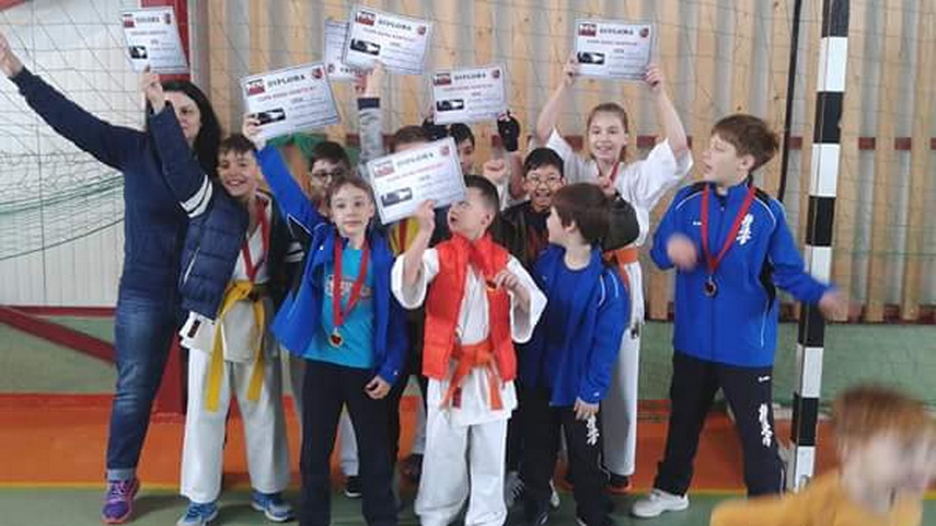 luptatorul catalin casaru a primit o diploma de excelenta la cupa keru kento galerie foto 588513 luptatorul catalin casaru a primit o diploma de excelenta la cupa keru kento galerie foto 588513