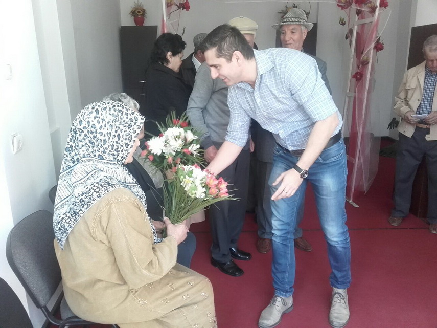 emotii ca in prima zi de casatorie cuplurile de aur din murfatlar premiate de primarul valentin saghiu