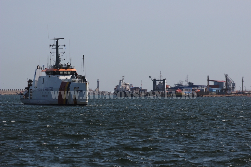 fotoreportaj emotii si lacrimi in portul constanta politistii de frontiera s au intors acasa 589259 fotoreportaj emotii si lacrimi in portul constanta politistii de frontiera s au intors acasa 589259