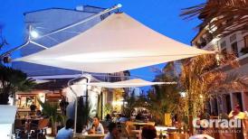 O atmosferă de evadare din aglomeraţia Constanţei S-a deschis terasa restaurantului Zebrano, cu o amenajare deosebită 