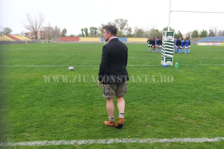 fotoreportaj pazea monstru pe stadionul din constanta imagini de senzatie 589672 fotoreportaj pazea monstru pe stadionul din constanta imagini de senzatie 589672