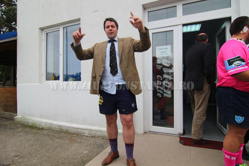 fotoreportaj pazea monstru pe stadionul din constanta imagini de senzatie 589672 fotoreportaj pazea monstru pe stadionul din constanta imagini de senzatie 589672