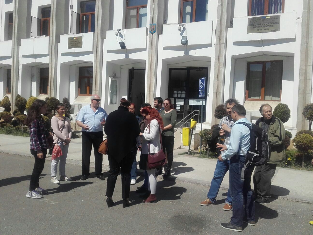 a inceput turul marilor tunuri trase constantei de smecherii tranzitiei galerie foto 590616 a inceput turul marilor tunuri trase constantei de smecherii tranzitiei galerie foto 590616