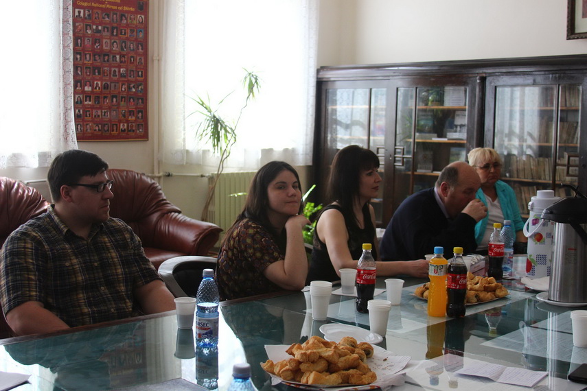 trei zile de teatru si ateliere de lucru a inceput festivalul international de teatru pentru elevi aplauze trei zile de teatru si ateliere de lucru a inceput festivalul international de teatru pentru elevi aplauze