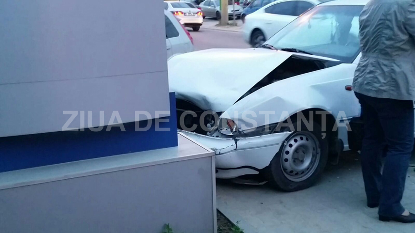 accident pe strada baba novac din constanta 590984 accident pe strada baba novac din constanta 590984