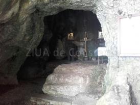 Fotoreportaj Mănăstirea și Peștera Casian, pe lista locurilor faine, ce trebuie vizitate