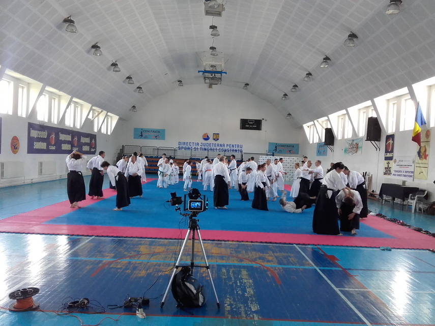maestrul este la constanta inspirat de un film sa practice aikido shihan dan corneliu ionescu a devenit maestrul este la constanta inspirat de un film sa practice aikido shihan dan corneliu ionescu a devenit