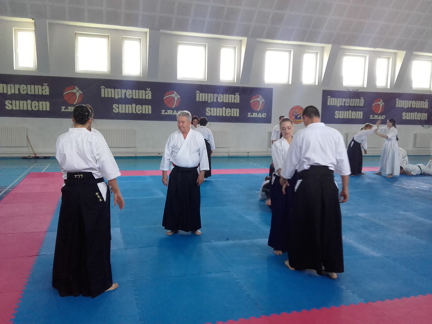 maestrul este la constanta inspirat de un film sa practice aikido shihan dan corneliu ionescu a devenit maestrul este la constanta inspirat de un film sa practice aikido shihan dan corneliu ionescu a devenit