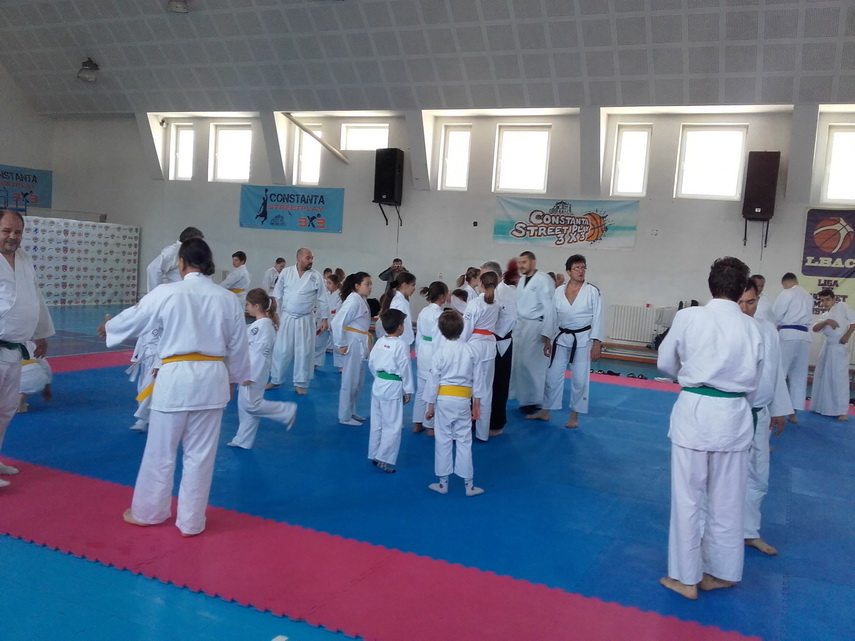 maestrul este la constanta inspirat de un film sa practice aikido shihan dan corneliu ionescu a devenit maestrul este la constanta inspirat de un film sa practice aikido shihan dan corneliu ionescu a devenit