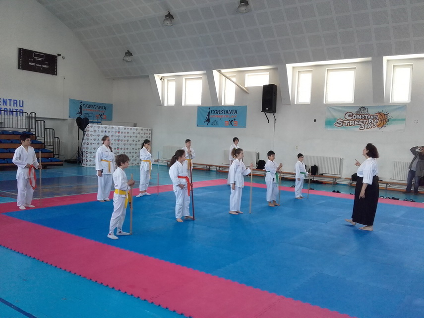 maestrul este la constanta inspirat de un film sa practice aikido shihan dan corneliu ionescu a devenit maestrul este la constanta inspirat de un film sa practice aikido shihan dan corneliu ionescu a devenit