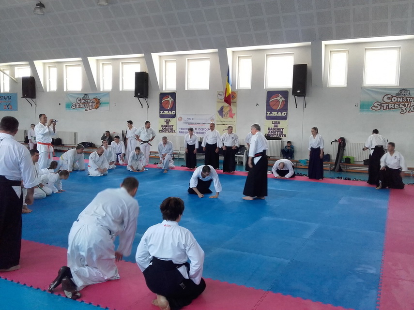 maestrul este la constanta inspirat de un film sa practice aikido shihan dan corneliu ionescu a devenit maestrul este la constanta inspirat de un film sa practice aikido shihan dan corneliu ionescu a devenit
