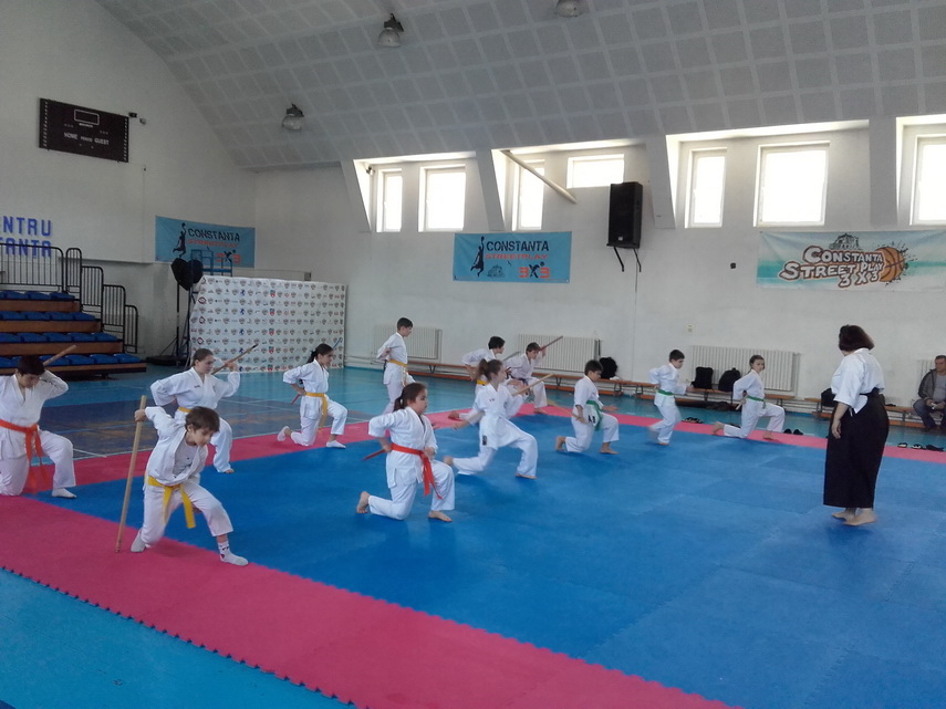 maestrul este la constanta inspirat de un film sa practice aikido shihan dan corneliu ionescu a devenit maestrul este la constanta inspirat de un film sa practice aikido shihan dan corneliu ionescu a devenit