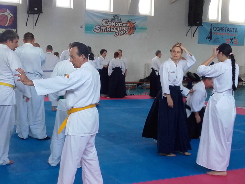 maestrul este la constanta inspirat de un film sa practice aikido shihan dan corneliu ionescu a devenit maestrul este la constanta inspirat de un film sa practice aikido shihan dan corneliu ionescu a devenit