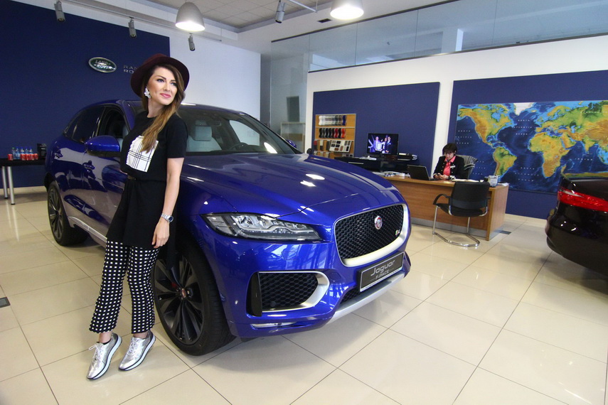 f pace un pariu castigat noul suv de la jaguar este combinatia perfecta de performanta stil si functionalitate f pace un pariu castigat noul suv de la jaguar este combinatia perfecta de performanta stil si functionalitate