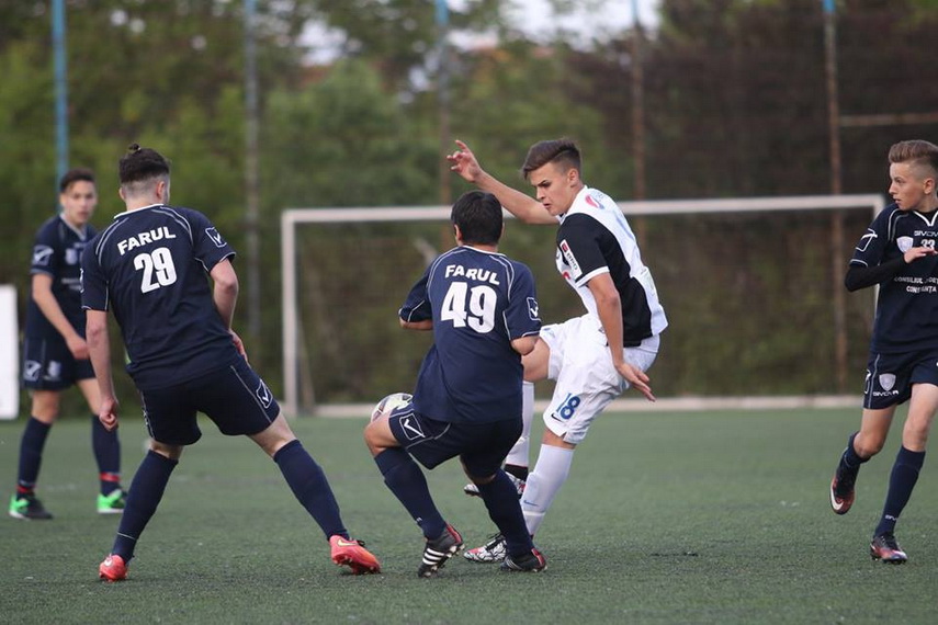 fc viitorul a devenit campioana a judetului constanta cu golaverajul 201 3 galerie foto 593370 fc viitorul a devenit campioana a judetului constanta cu golaverajul 201 3 galerie foto 593370