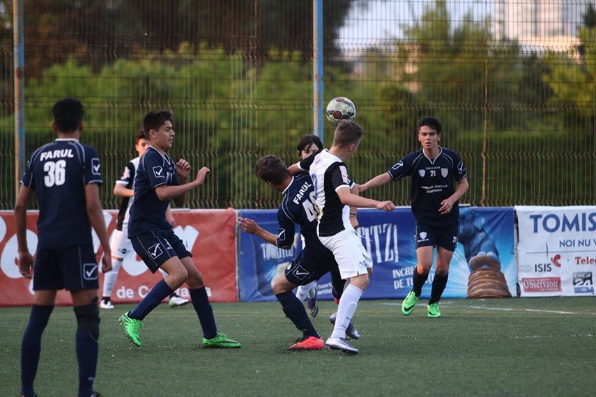 fc viitorul a devenit campioana a judetului constanta cu golaverajul 201 3 galerie foto 593370 fc viitorul a devenit campioana a judetului constanta cu golaverajul 201 3 galerie foto 593370