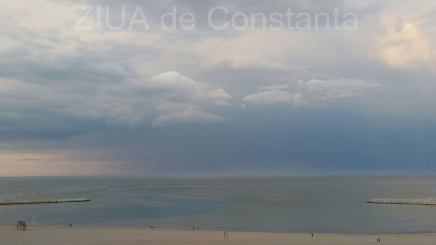 fenomen straniu in constanta ce se intampla cu marea neagra galerie foto video 593742 fenomen straniu in constanta ce se intampla cu marea neagra galerie foto video 593742