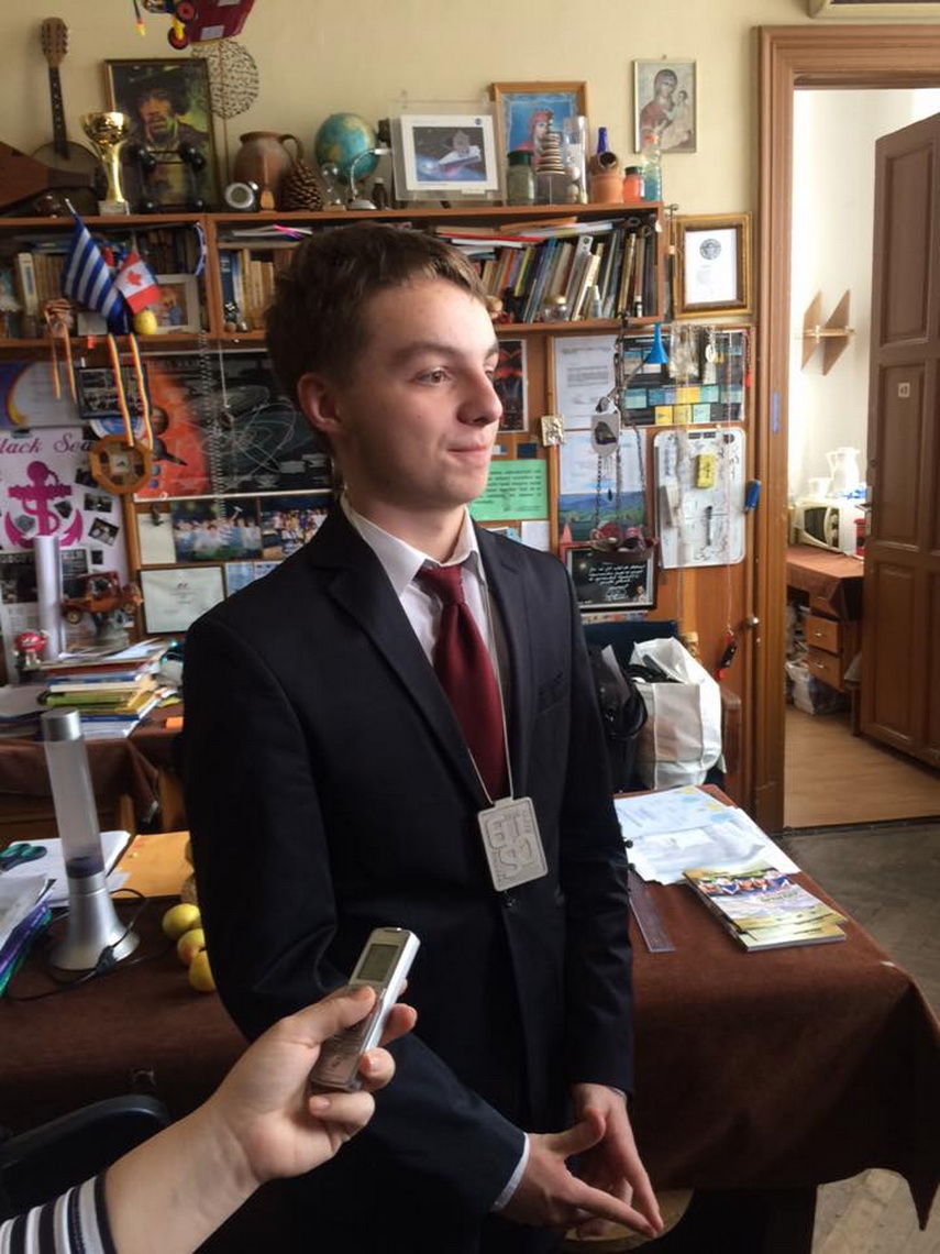 sa cunoastem si sa recunoastem valorile razvan ursu elev la colegiul national mircea cel batran medaliat sa cunoastem si sa recunoastem valorile razvan ursu elev la colegiul national mircea cel batran medaliat