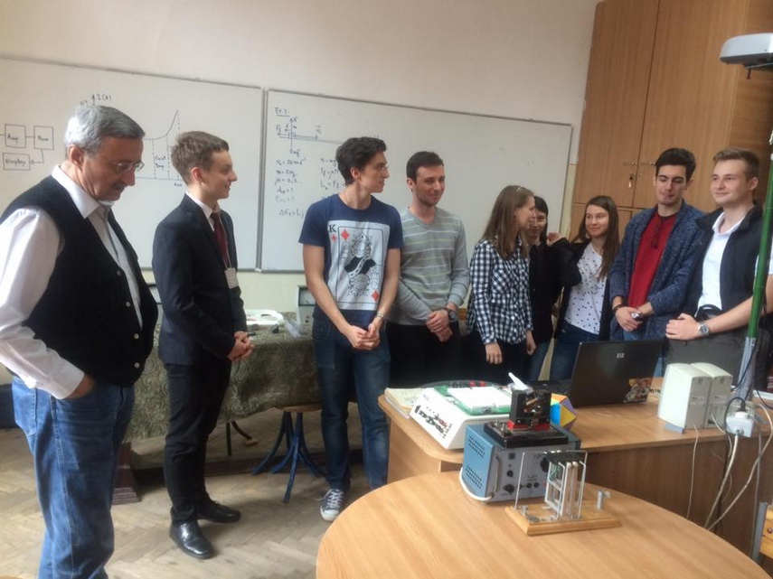 sa cunoastem si sa recunoastem valorile razvan ursu elev la colegiul national mircea cel batran medaliat sa cunoastem si sa recunoastem valorile razvan ursu elev la colegiul national mircea cel batran medaliat