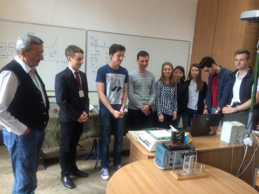 sa cunoastem si sa recunoastem valorile razvan ursu elev la colegiul national mircea cel batran medaliat sa cunoastem si sa recunoastem valorile razvan ursu elev la colegiul national mircea cel batran medaliat