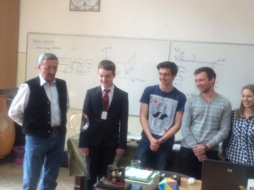 sa cunoastem si sa recunoastem valorile razvan ursu elev la colegiul national mircea cel batran medaliat sa cunoastem si sa recunoastem valorile razvan ursu elev la colegiul national mircea cel batran medaliat