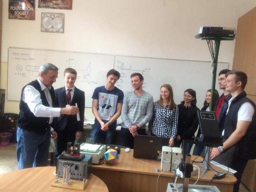 sa cunoastem si sa recunoastem valorile razvan ursu elev la colegiul national mircea cel batran medaliat sa cunoastem si sa recunoastem valorile razvan ursu elev la colegiul national mircea cel batran medaliat