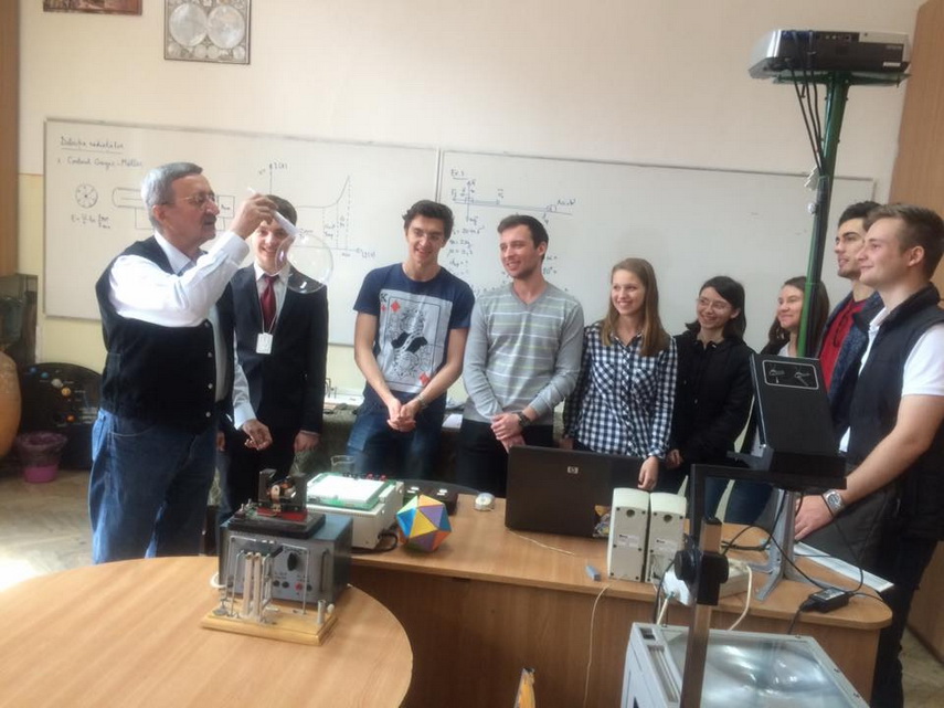 sa cunoastem si sa recunoastem valorile razvan ursu elev la colegiul national mircea cel batran medaliat sa cunoastem si sa recunoastem valorile razvan ursu elev la colegiul national mircea cel batran medaliat