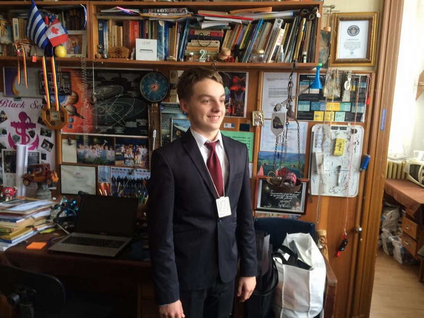 sa cunoastem si sa recunoastem valorile razvan ursu elev la colegiul national mircea cel batran medaliat sa cunoastem si sa recunoastem valorile razvan ursu elev la colegiul national mircea cel batran medaliat