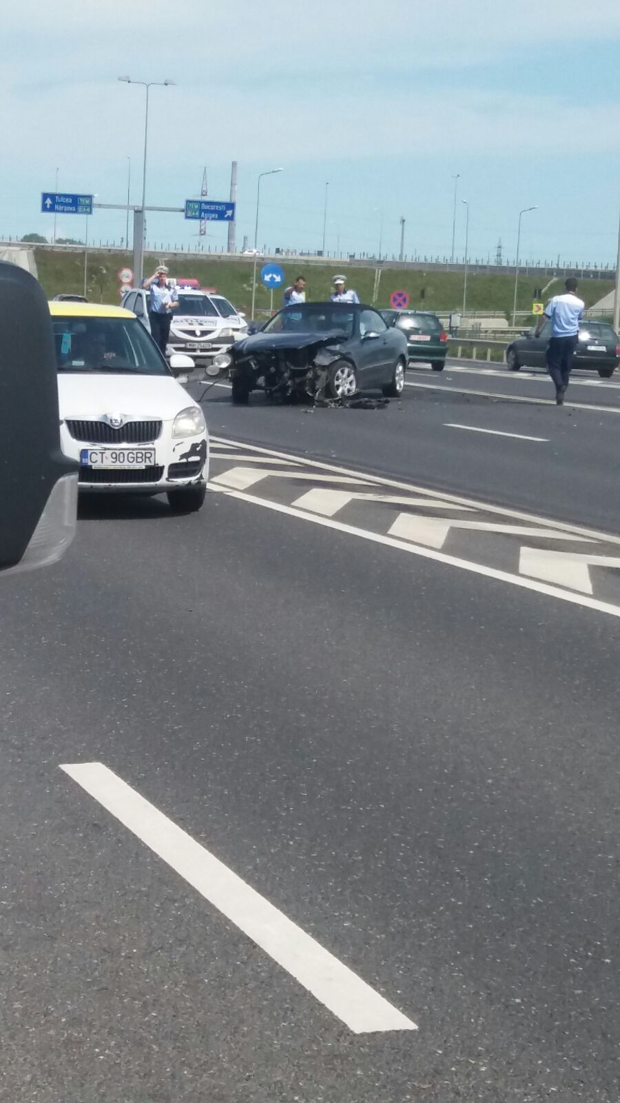 accident la valu mercedes facut praf 595031 accident la valu mercedes facut praf 595031