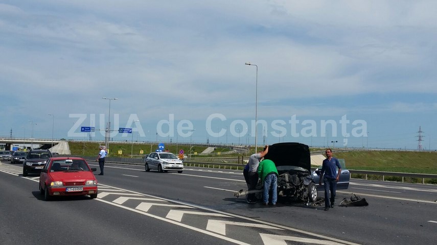 accident la valu mercedes facut praf 595031 accident la valu mercedes facut praf 595031