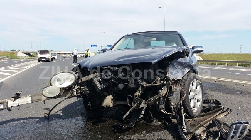 accident la valu mercedes facut praf 595031 accident la valu mercedes facut praf 595031