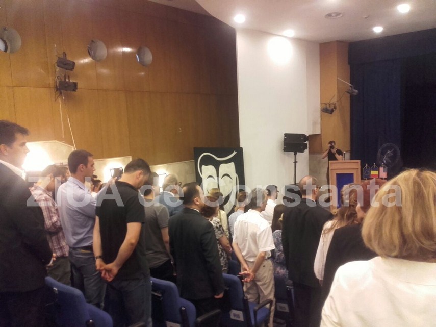 update 3 ambasadorul sua hans klemmn in vizita mea scurta in constanta am observat ca romania se lupta update 3 ambasadorul sua hans klemmn in vizita mea scurta in constanta am observat ca romania se lupta