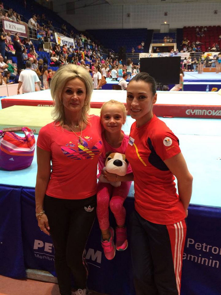 remarcata deja de octavian belu si mariana bitang sabrina alexia maneca a preluat stafeta de la mama remarcata deja de octavian belu si mariana bitang sabrina alexia maneca a preluat stafeta de la mama