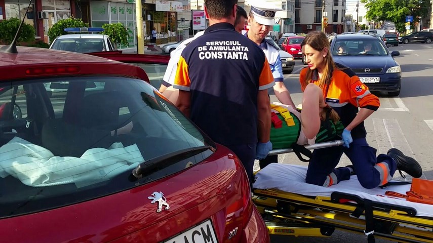 accident la intersectia dintre bulevardul tomis cu strada ion ratiu 595552 accident la intersectia dintre bulevardul tomis cu strada ion ratiu 595552