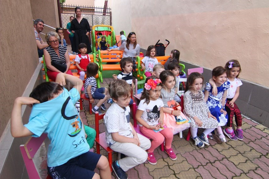 fericire pe fetele copiilor fotoreportaj dedicat celor mai iubite persoane din lume 595601 fericire pe fetele copiilor fotoreportaj dedicat celor mai iubite persoane din lume 595601