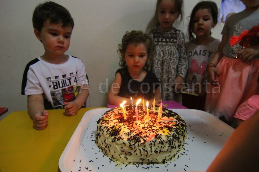 fericire pe fetele copiilor fotoreportaj dedicat celor mai iubite persoane din lume 595601 fericire pe fetele copiilor fotoreportaj dedicat celor mai iubite persoane din lume 595601