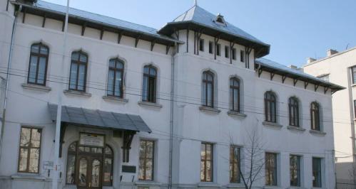 Cumpărări directe Elevii din clasa a XI-a de la Colegiul „Mihai Eminescu“ din Constanța vor învăța în containere, furnizate de o firmă din București (DOCUMENT)