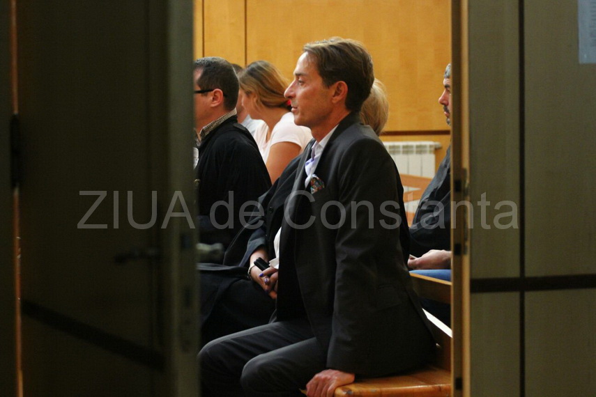 radu mazare a ajuns la tribunalul constanta 596159 radu mazare a ajuns la tribunalul constanta 596159