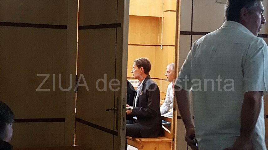 radu mazare a ajuns la tribunalul constanta 596159 radu mazare a ajuns la tribunalul constanta 596159