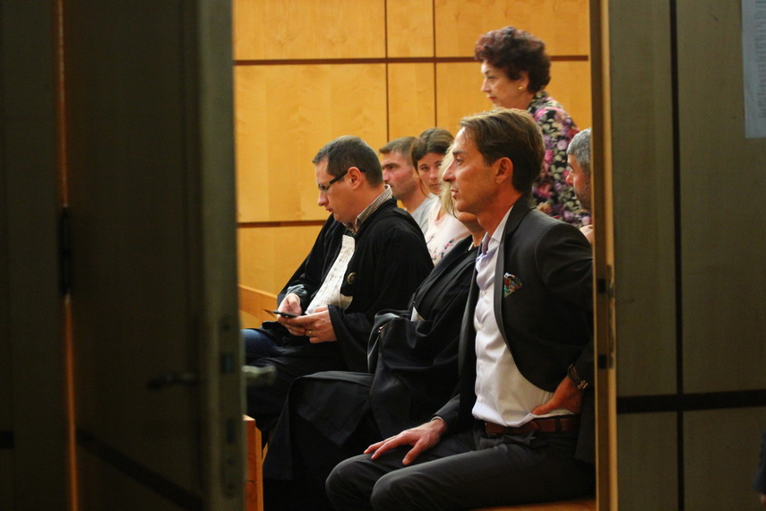 in timp ce se afla la tribunalul constanta radu mazare a primit o veste proasta galerie foto 596207 in timp ce se afla la tribunalul constanta radu mazare a primit o veste proasta galerie foto 596207