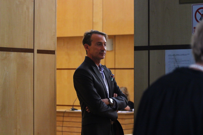 in timp ce se afla la tribunalul constanta radu mazare a primit o veste proasta galerie foto 596207 in timp ce se afla la tribunalul constanta radu mazare a primit o veste proasta galerie foto 596207