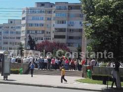 Ziua Eroilor, sărbătorită printr-un ceremonial militar şi religios la Casa de Cultură (galerie foto)