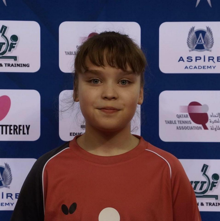 elena zaharia fetita cu vointa de fier de la tenis de masa cu clamute si nasturasi la medalia de aur elena zaharia fetita cu vointa de fier de la tenis de masa cu clamute si nasturasi la medalia de aur