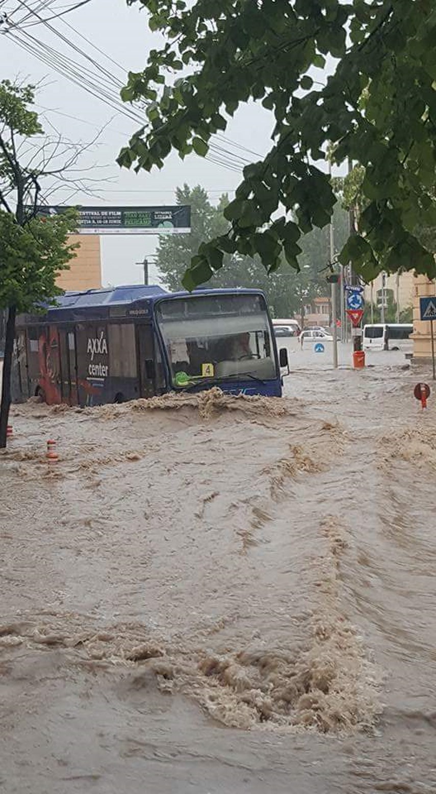 centrul municipiului tulcea transformat in mica venetie 596949 centrul municipiului tulcea transformat in mica venetie 596949