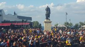 UPDATE3. Constănţenii, cu sufletul la gură, urmăresc meciul România - Elveţia, în Piaţa Ovidiu (galerie foto + video)   
